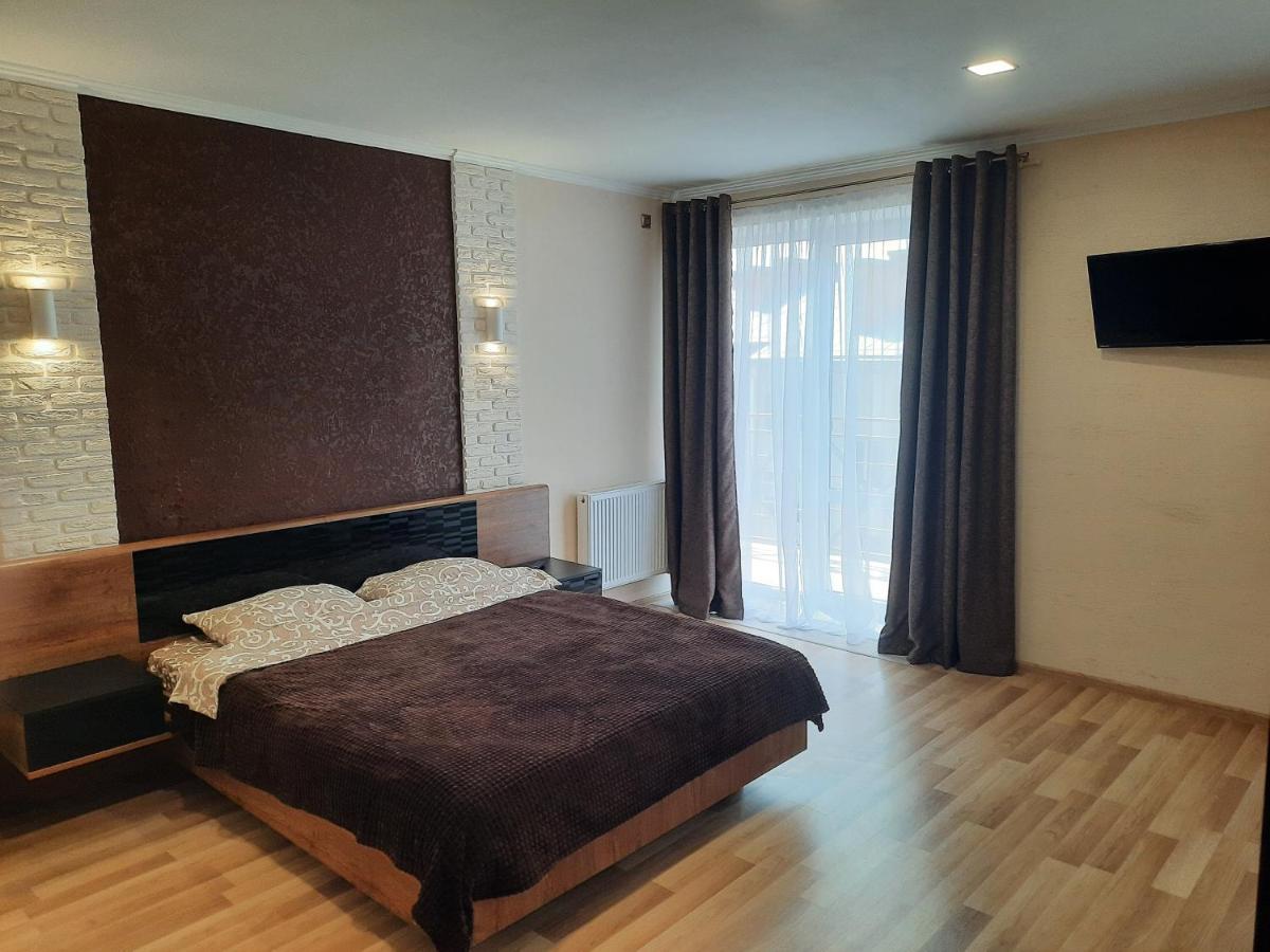 New Luxury Studio Apartment Ivano-Frankivsk Esterno foto